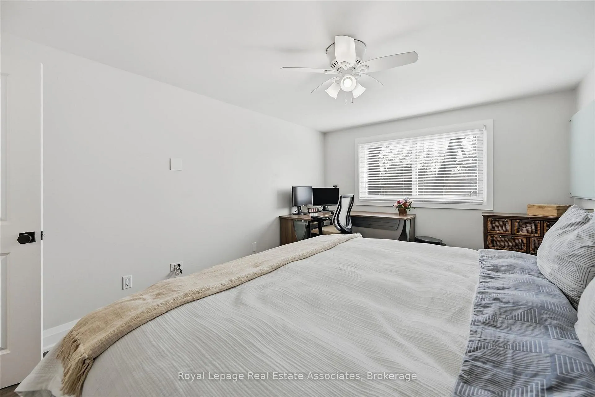 Photo 23 of 489 Timber Lane, Burlington, Appleby — HOMEH
