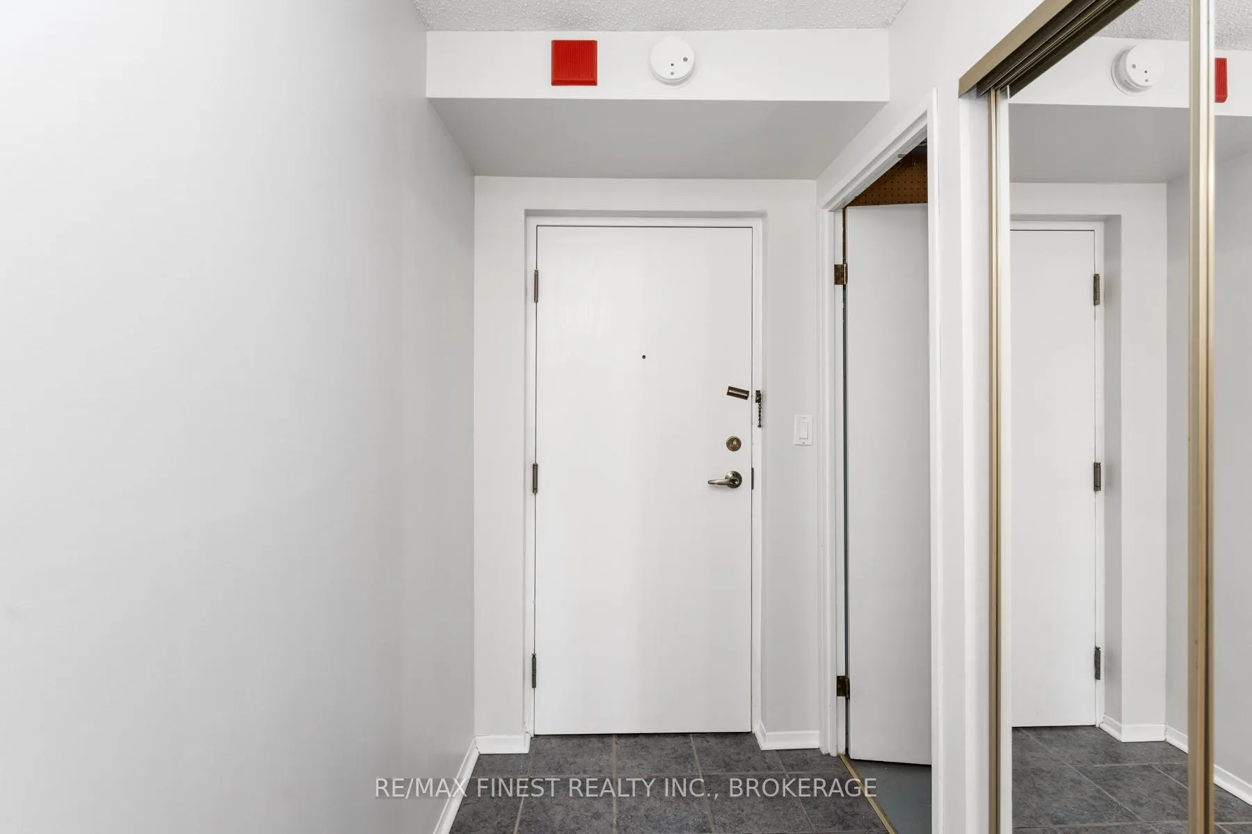 Photo 7 of Unit 508, 120 Barrett Court, Kingston, Kingston East (Incl Barret Crt) — HOMEH