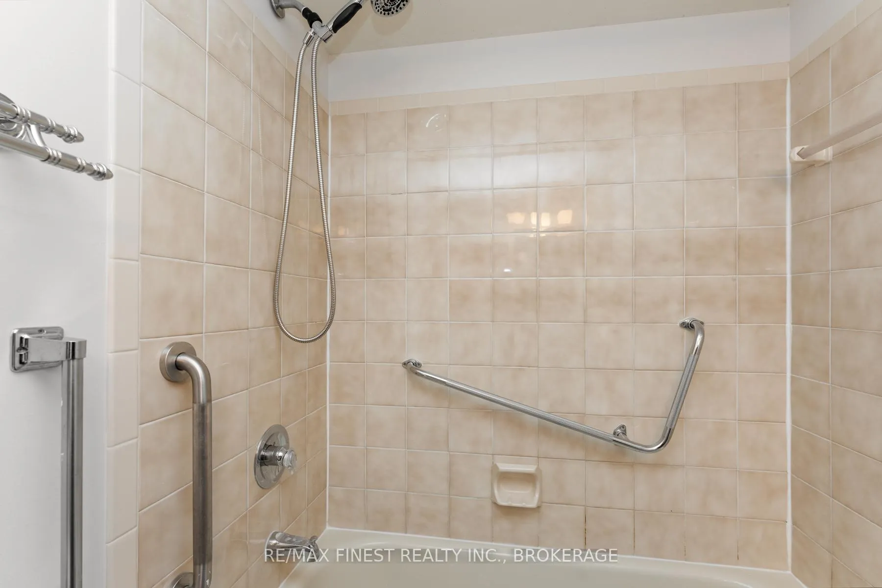 Photo 25 of Unit 508, 120 Barrett Court, Kingston, Kingston East (Incl Barret Crt) — HOMEH