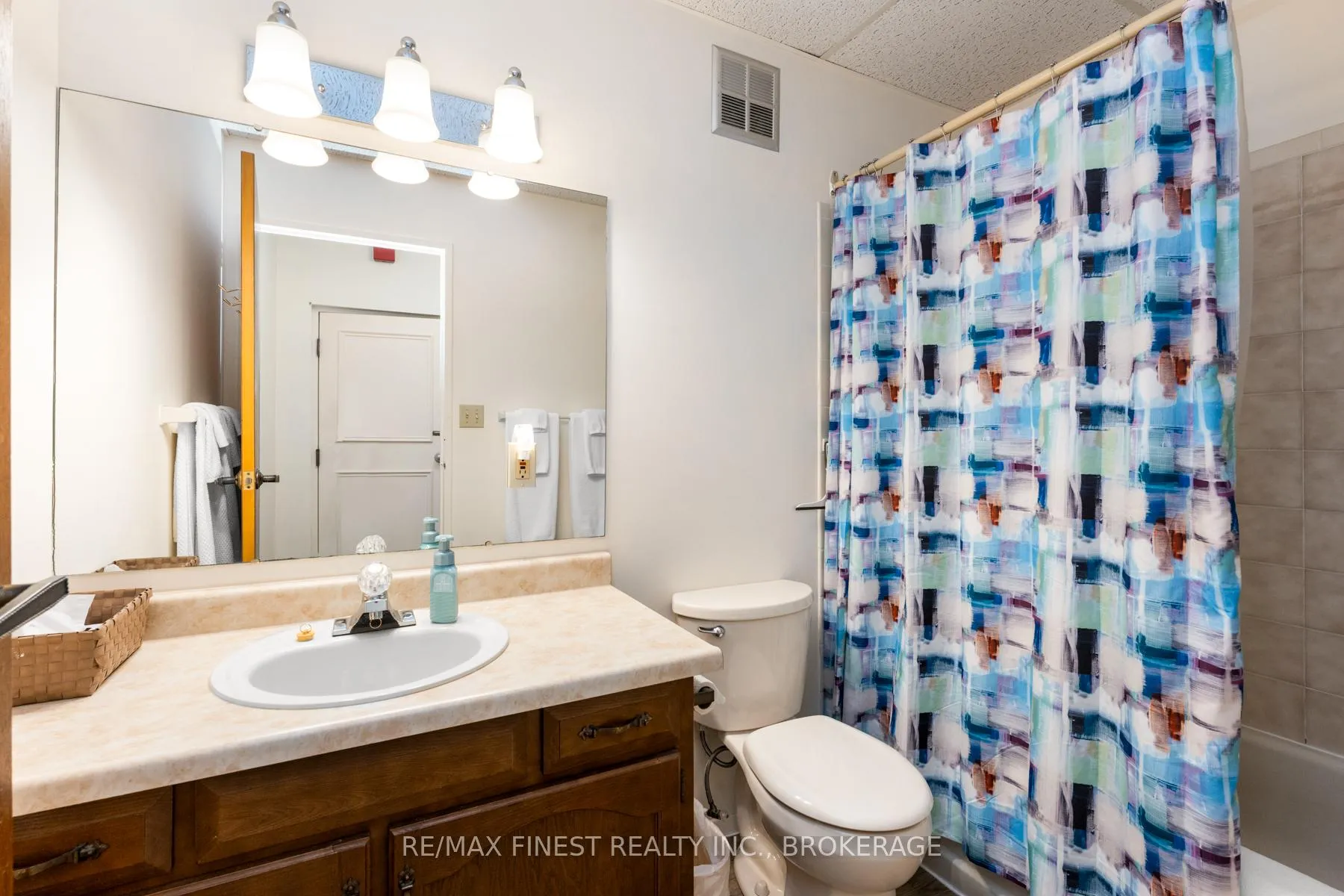 Photo 33 of Unit 508, 120 Barrett Court, Kingston, Kingston East (Incl Barret Crt) — HOMEH