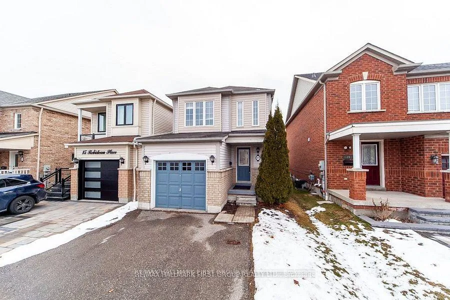 Photo 3 of 17 Robideau Place, Whitby, Pringle Creek — HOMEH
