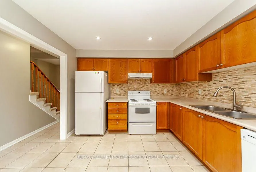Photo 16 of 17 Robideau Place, Whitby, Pringle Creek — HOMEH