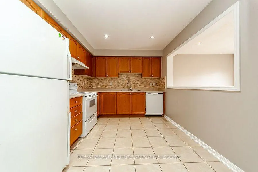 Photo 17 of 17 Robideau Place, Whitby, Pringle Creek — HOMEH