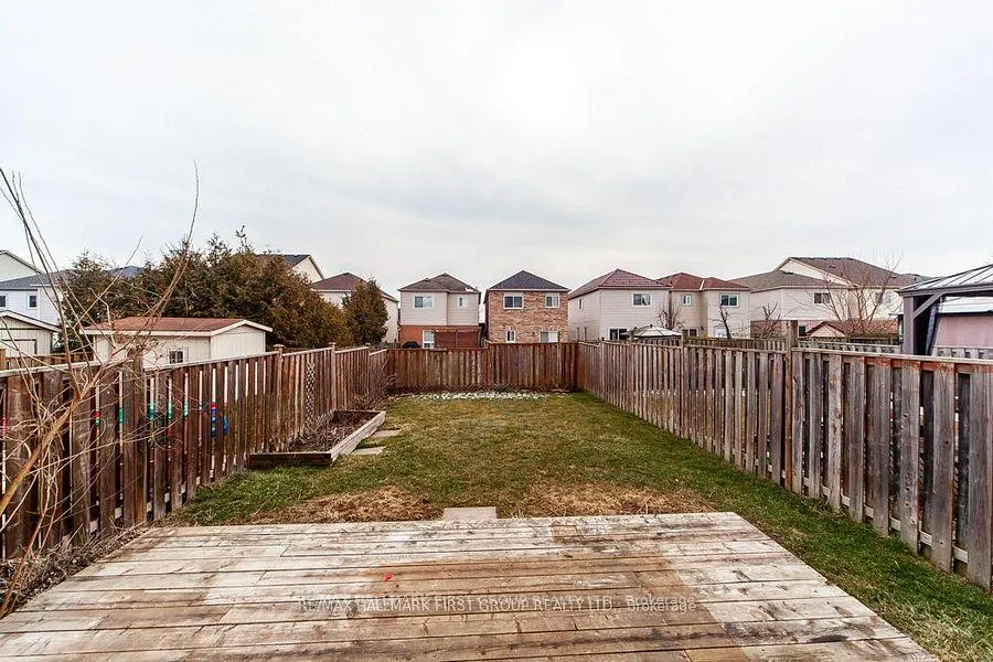 Photo 37 of 17 Robideau Place, Whitby, Pringle Creek — HOMEH
