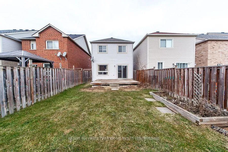 Photo 39 of 17 Robideau Place, Whitby, Pringle Creek — HOMEH