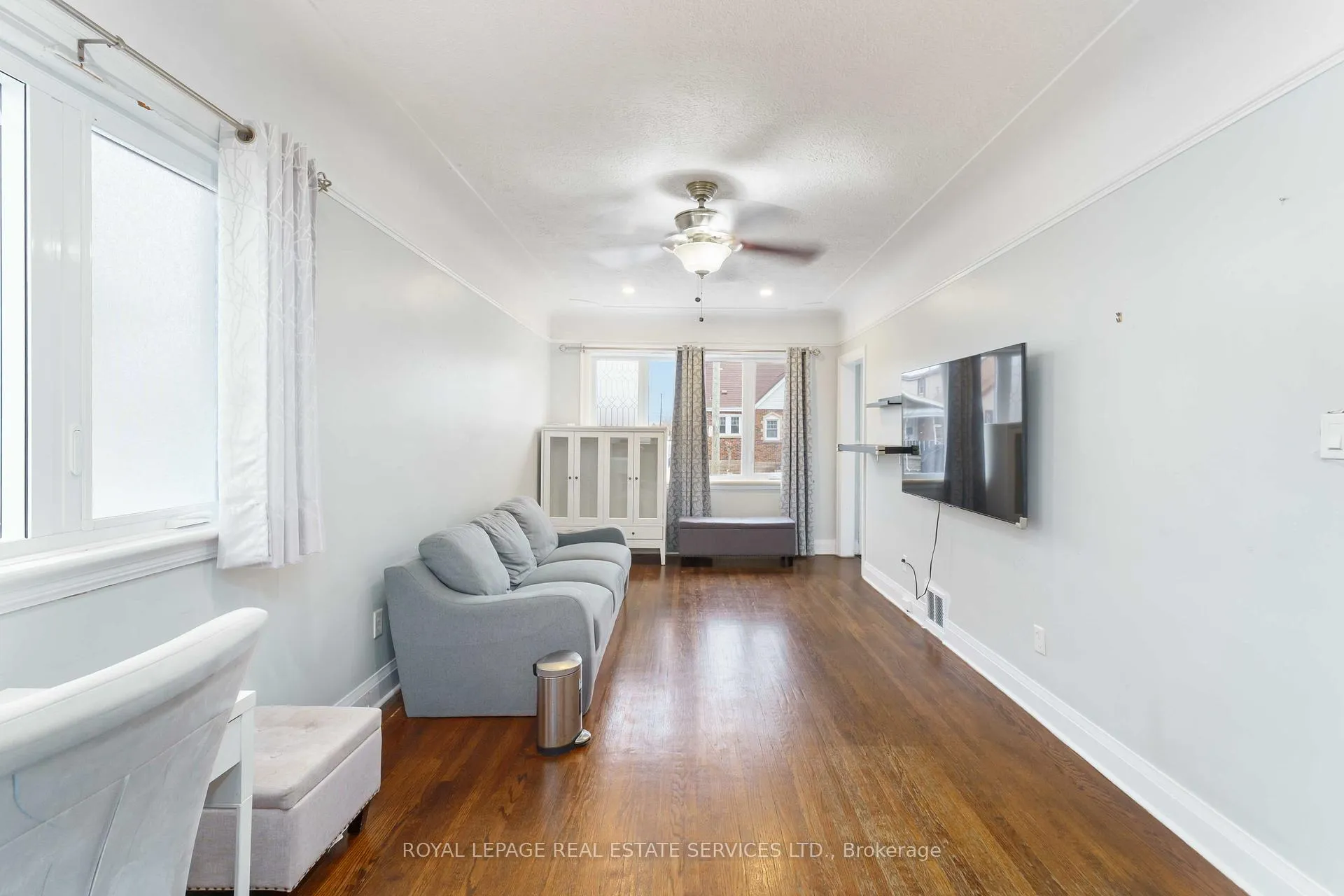 Photo 5 of 136 Ivon Avenue, Hamilton, Normanhurst — HOMEH