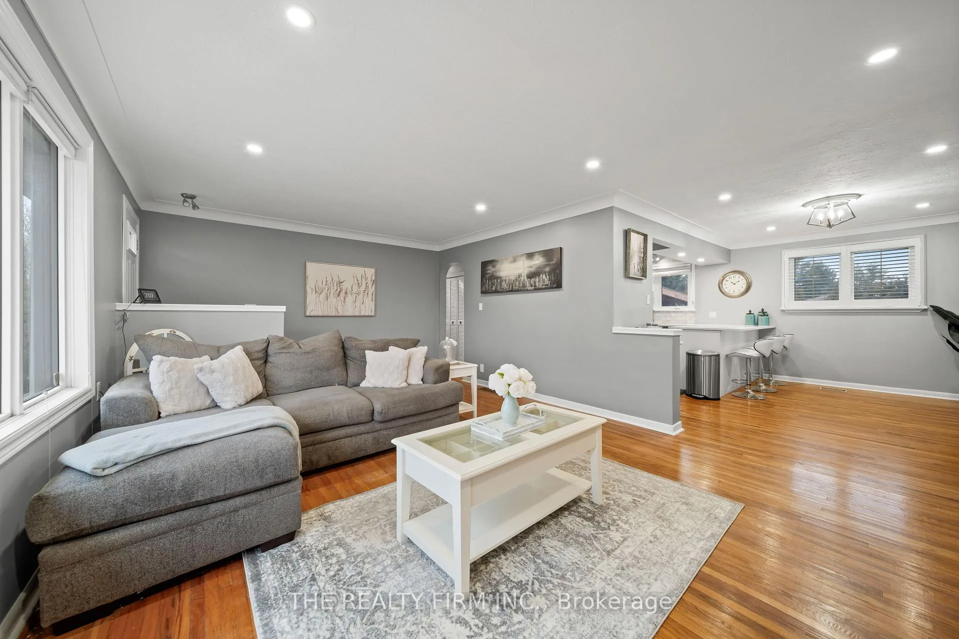 Photo 7 of 5 Montcalm Street N, St. Thomas — HOMEH
