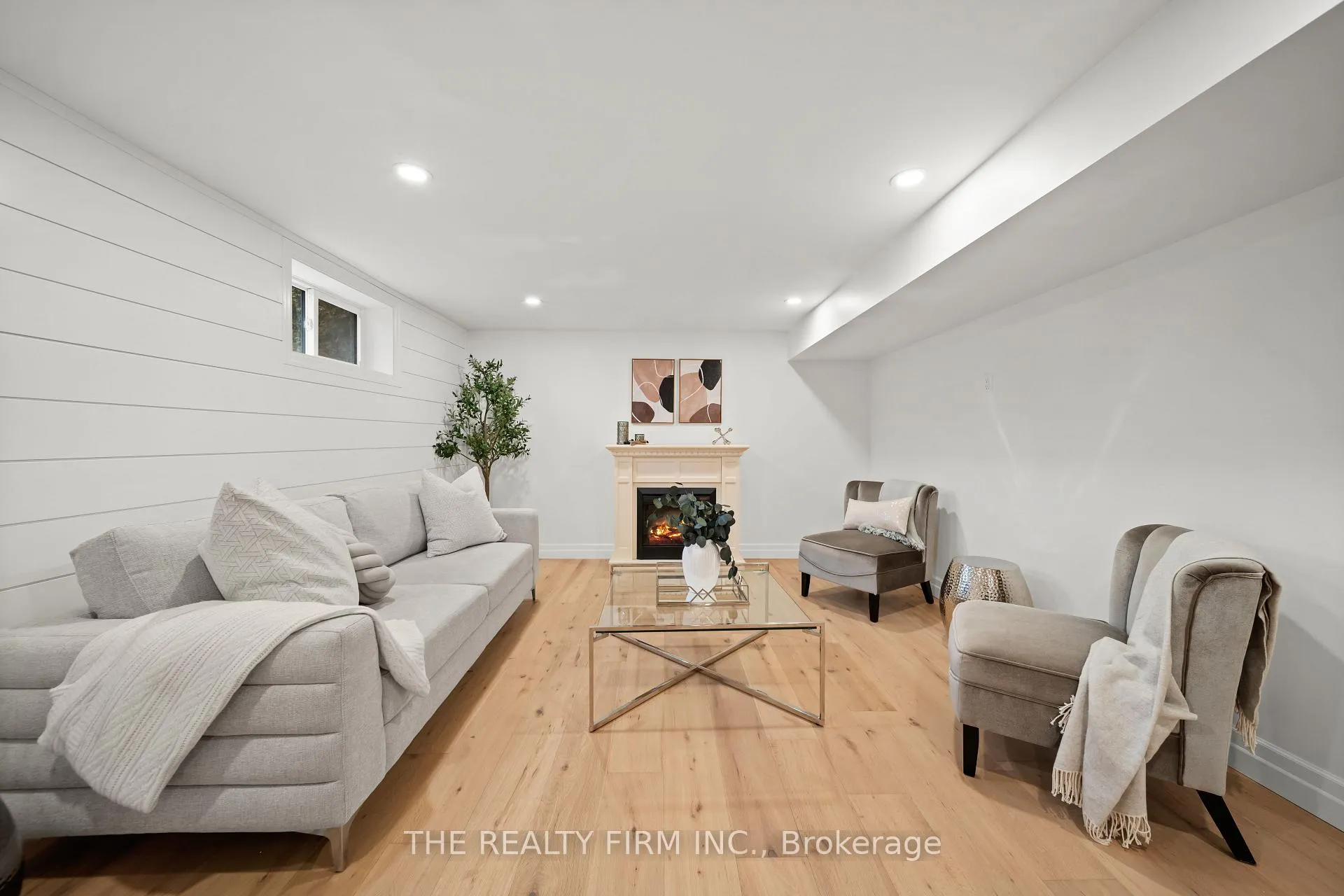Photo 23 of 5 Montcalm Street N, St. Thomas — HOMEH