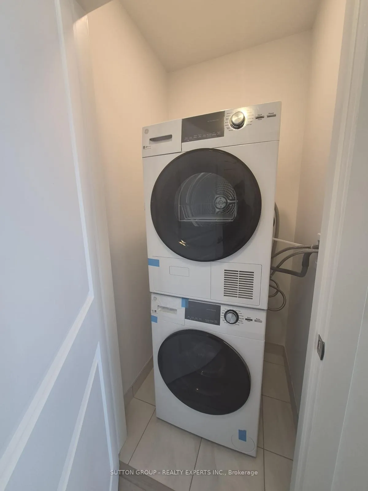 Photo 9 of Unit 804, 461 Green Road, Hamilton, Lakeshore — HOMEH