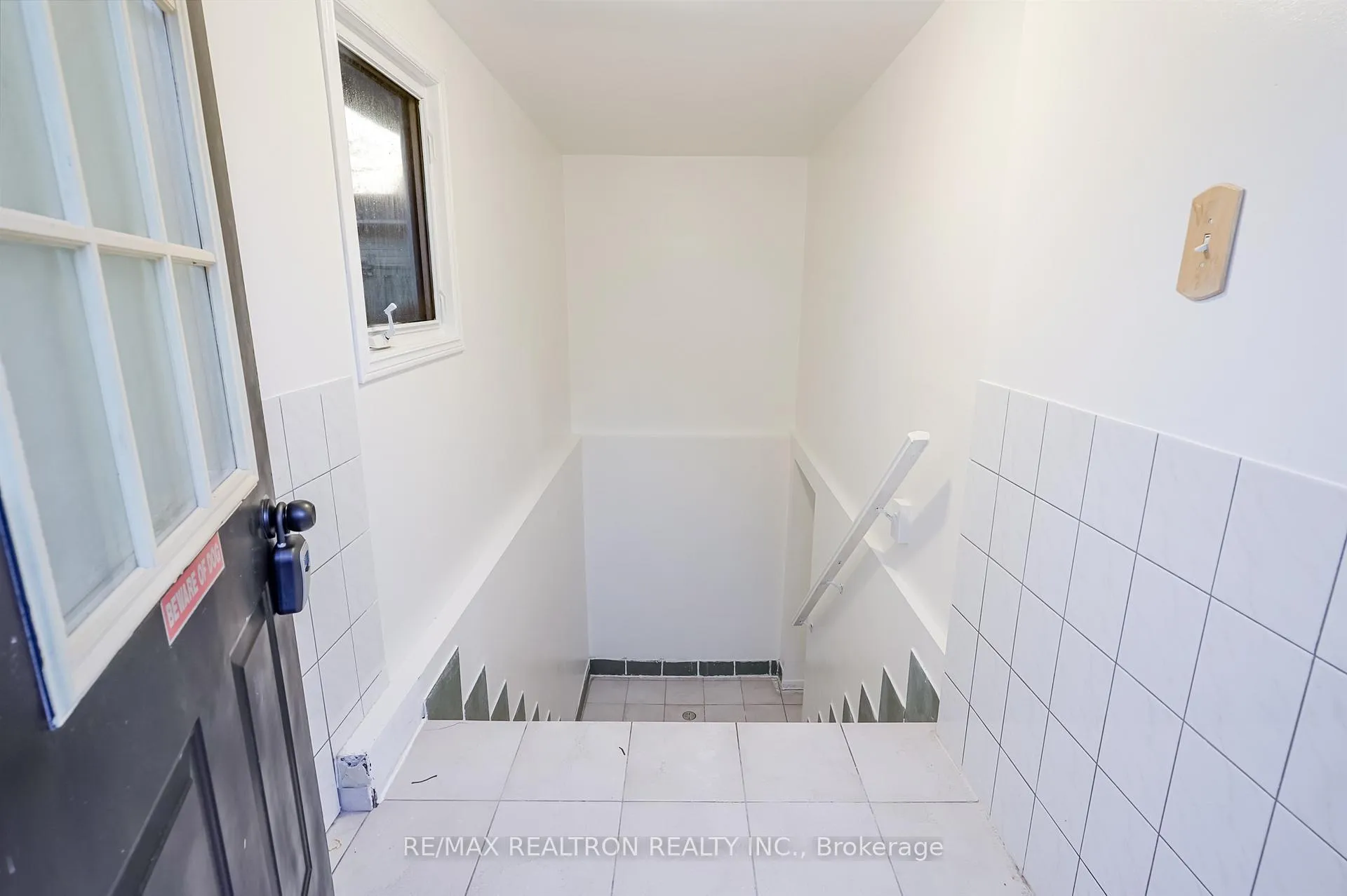 Photo 6 of Unit Bsmt, 1153 Norman Crescent, Oshawa, Donevan — HOMEH