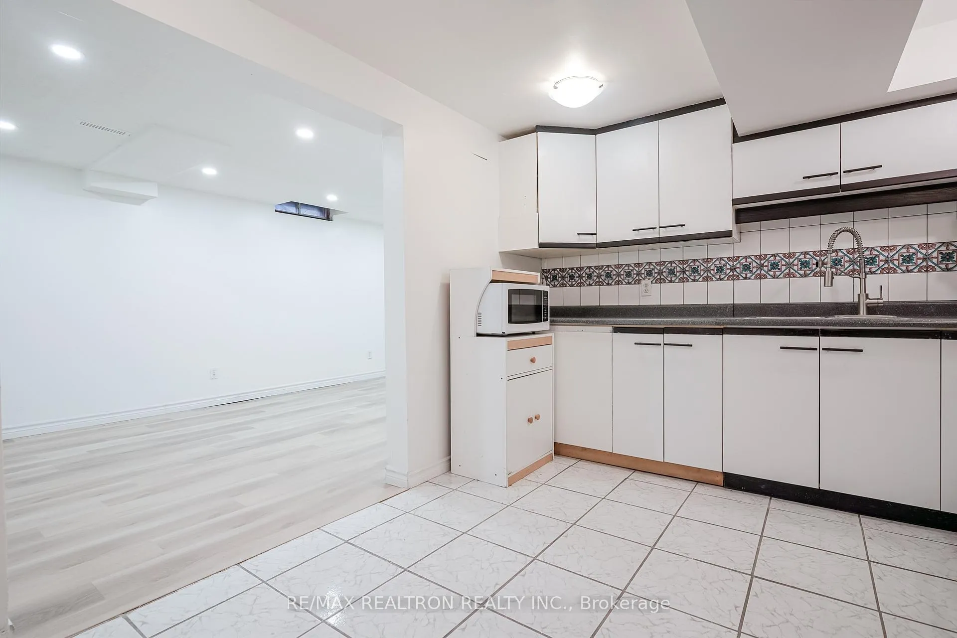Photo 15 of Unit Bsmt, 1153 Norman Crescent, Oshawa, Donevan — HOMEH