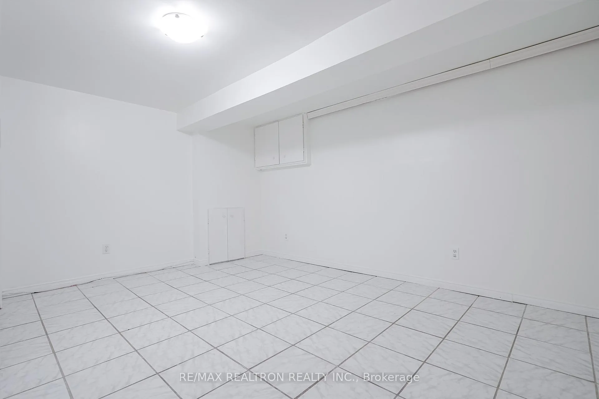 Photo 25 of Unit Bsmt, 1153 Norman Crescent, Oshawa, Donevan — HOMEH