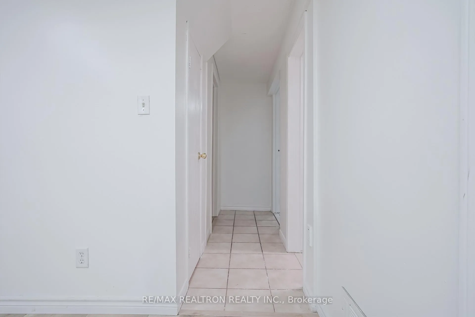Photo 26 of Unit Bsmt, 1153 Norman Crescent, Oshawa, Donevan — HOMEH