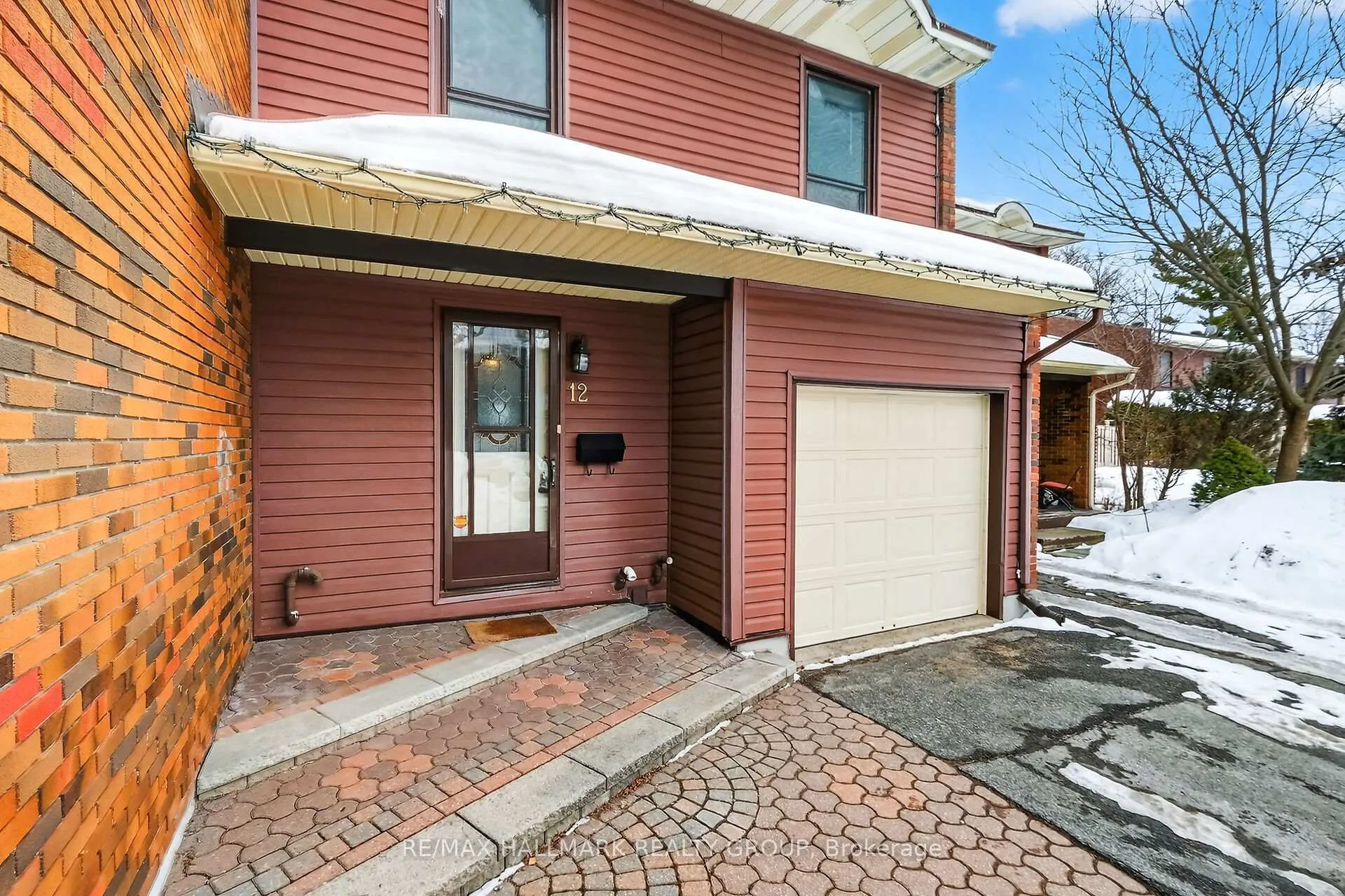 Photo 1 of 12 Black Forest Lane, Ottawa, Arbeatha Park — HOMEH