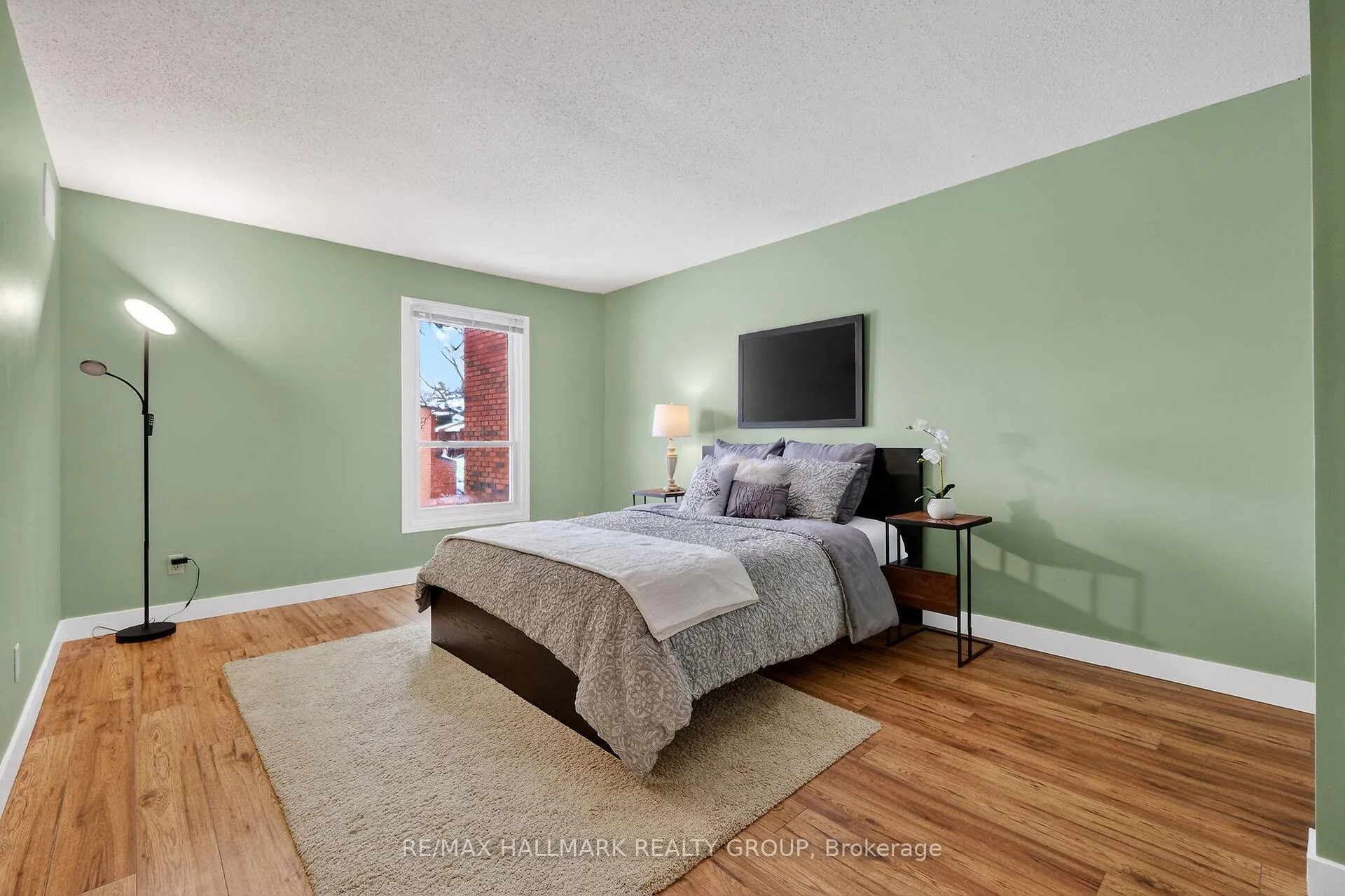 Photo 31 of 12 Black Forest Lane, Ottawa, Arbeatha Park — HOMEH