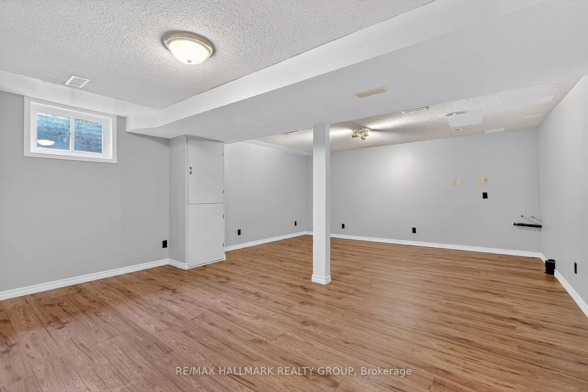 Photo 44 of 12 Black Forest Lane, Ottawa, Arbeatha Park — HOMEH