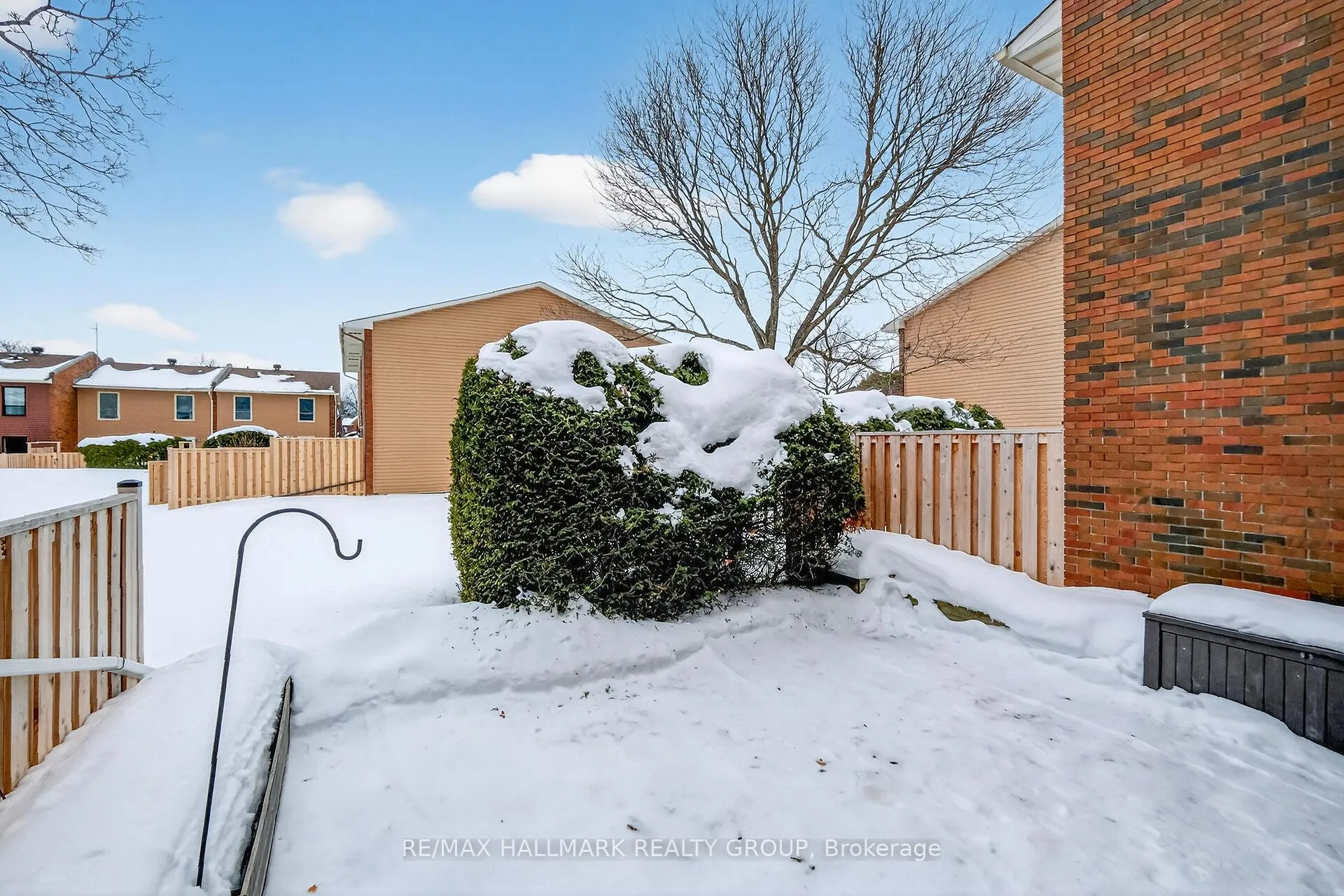 Photo 49 of 12 Black Forest Lane, Ottawa, Arbeatha Park — HOMEH