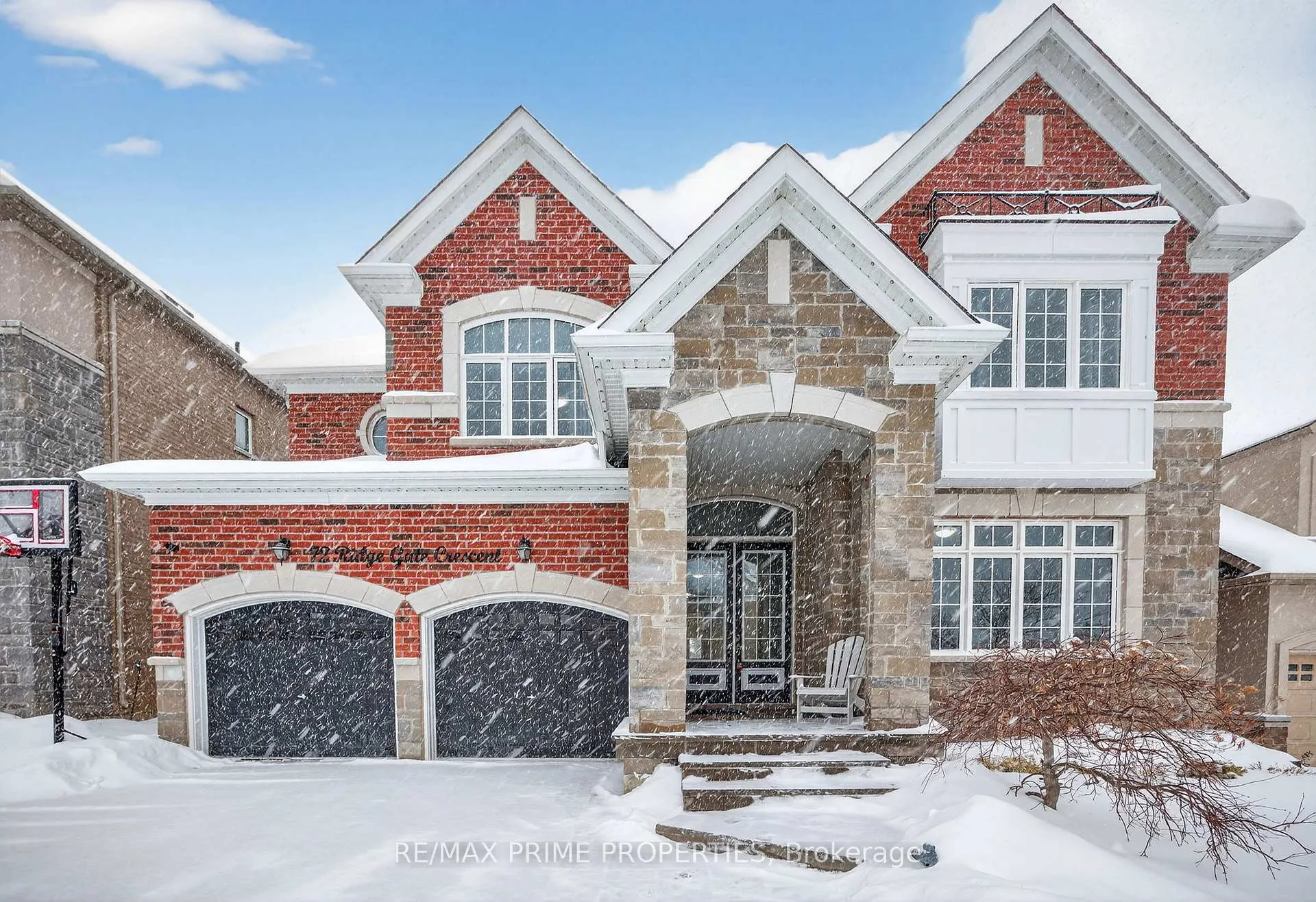 Front of 72 Ridge Gate Crescent