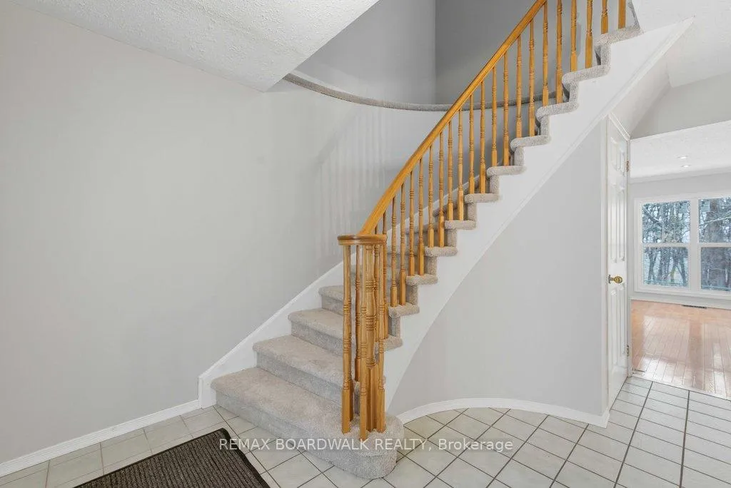 Photo 5 of 1707 Des Perdrix Crescent, Ottawa, Orleans/Sunridge — HOMEH