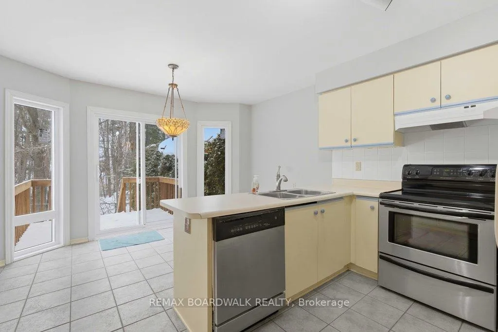 Photo 11 of 1707 Des Perdrix Crescent, Ottawa, Orleans/Sunridge — HOMEH