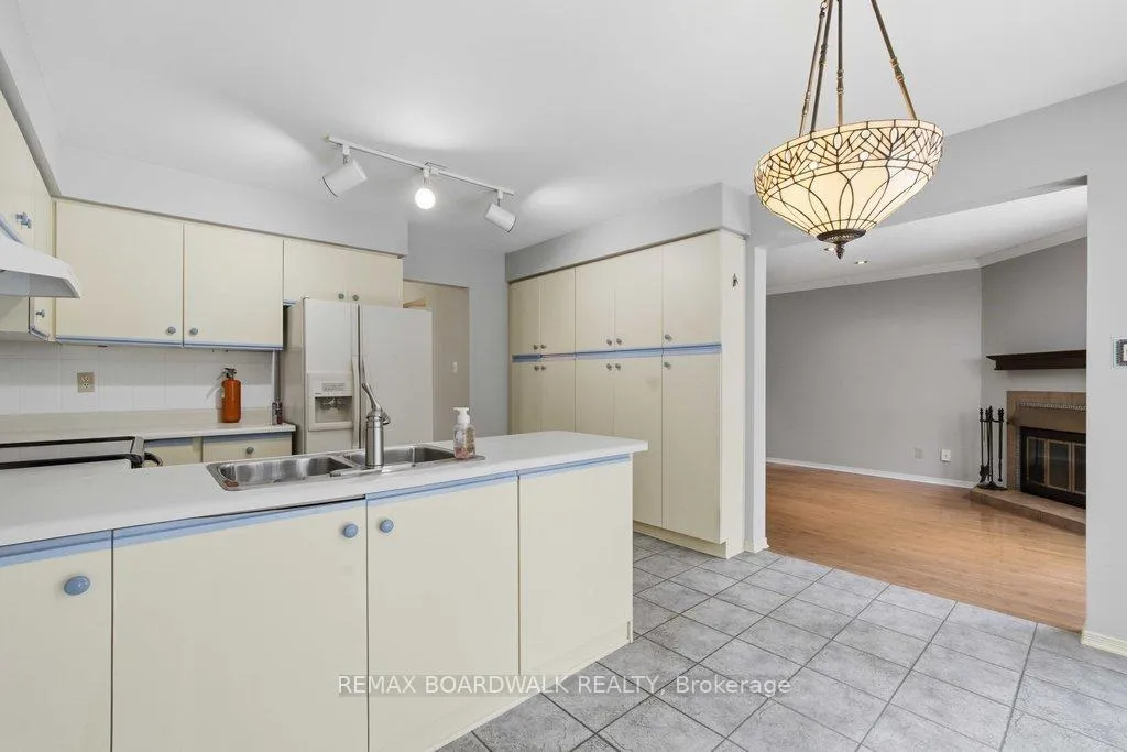 Photo 13 of 1707 Des Perdrix Crescent, Ottawa, Orleans/Sunridge — HOMEH
