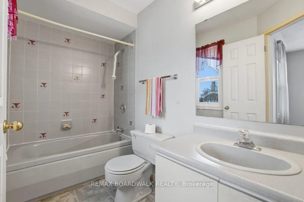 Photo 25 of 1707 Des Perdrix Crescent, Ottawa, Orleans/Sunridge — HOMEH