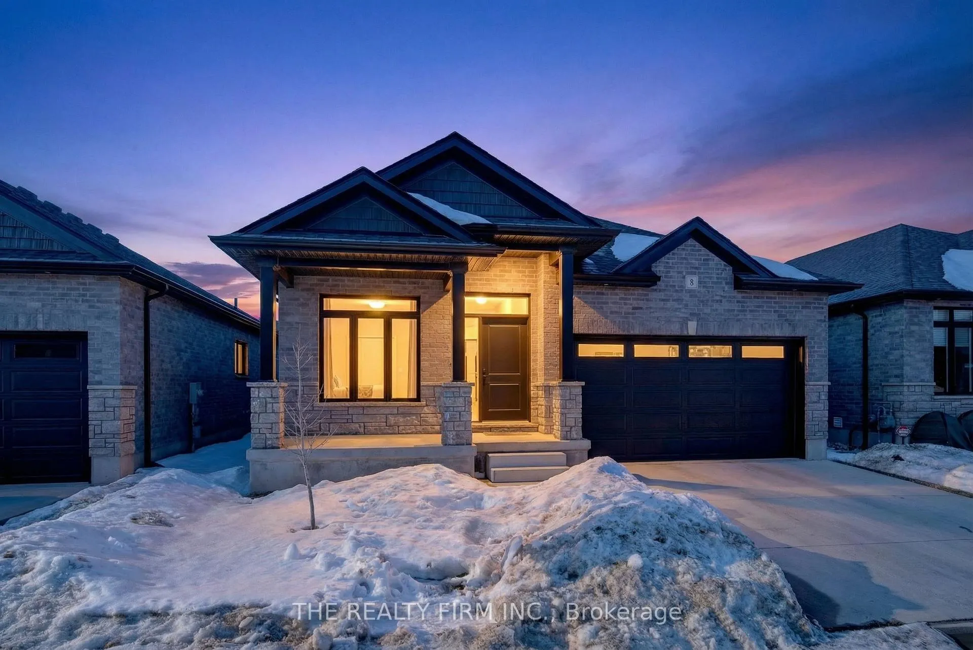 Front of Unit 8, 383 Daventry Way