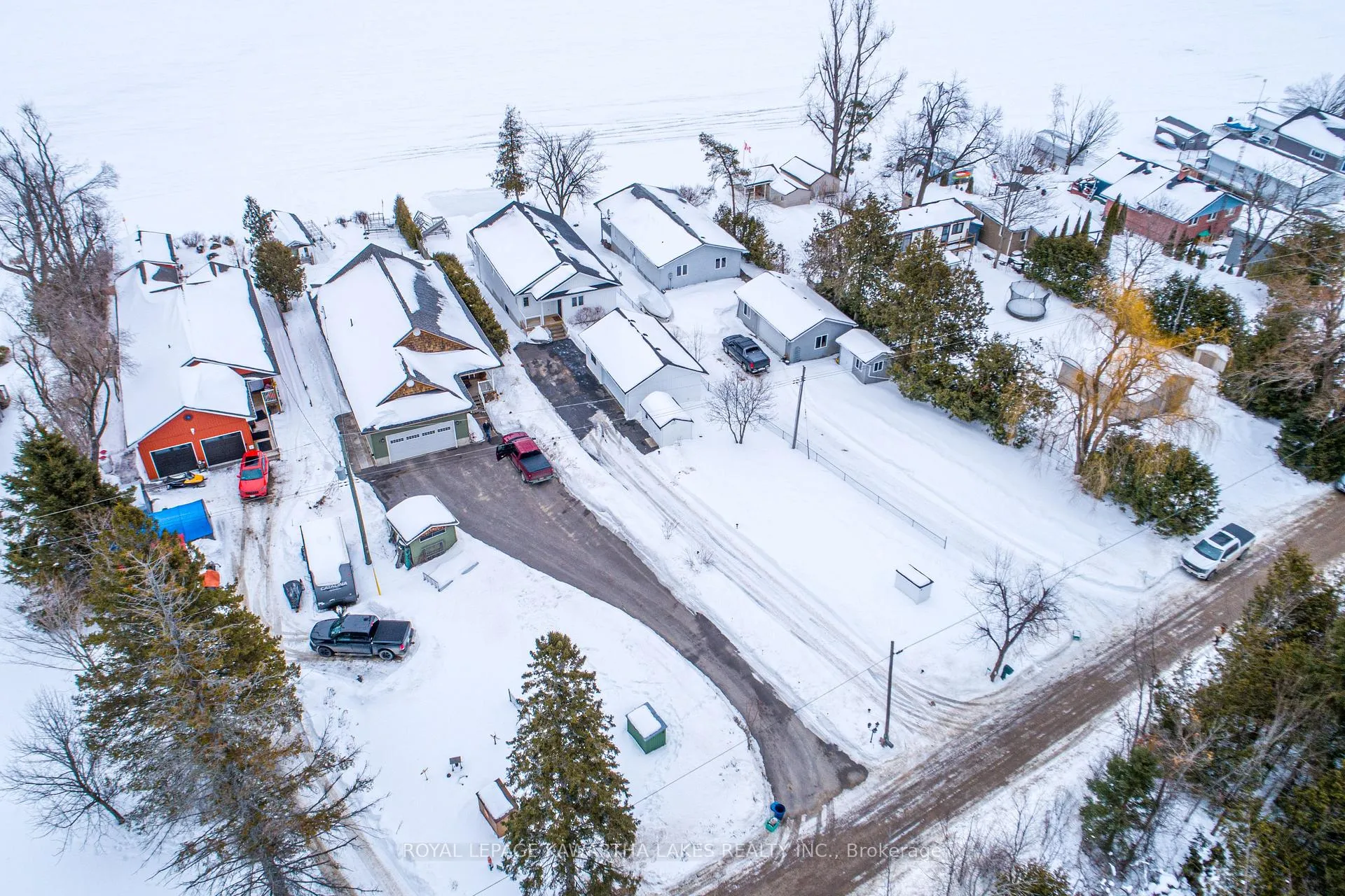 Photo 5 of 57 Admiral Drive, Kawartha Lakes, Fenelon — HOMEH