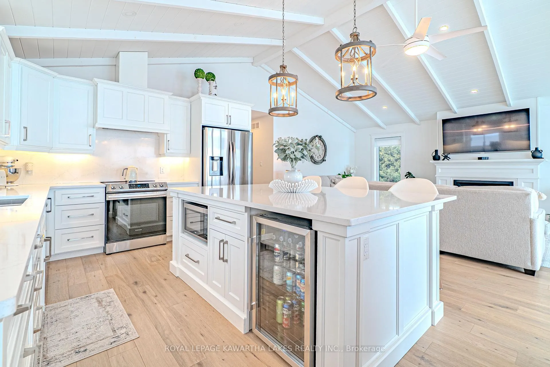 Photo 18 of 57 Admiral Drive, Kawartha Lakes, Fenelon — HOMEH