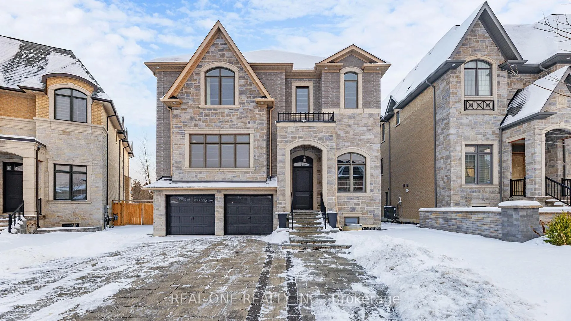 Photo 1 of 91 Fitzgerald Avenue, Markham, Unionville — HOMEH