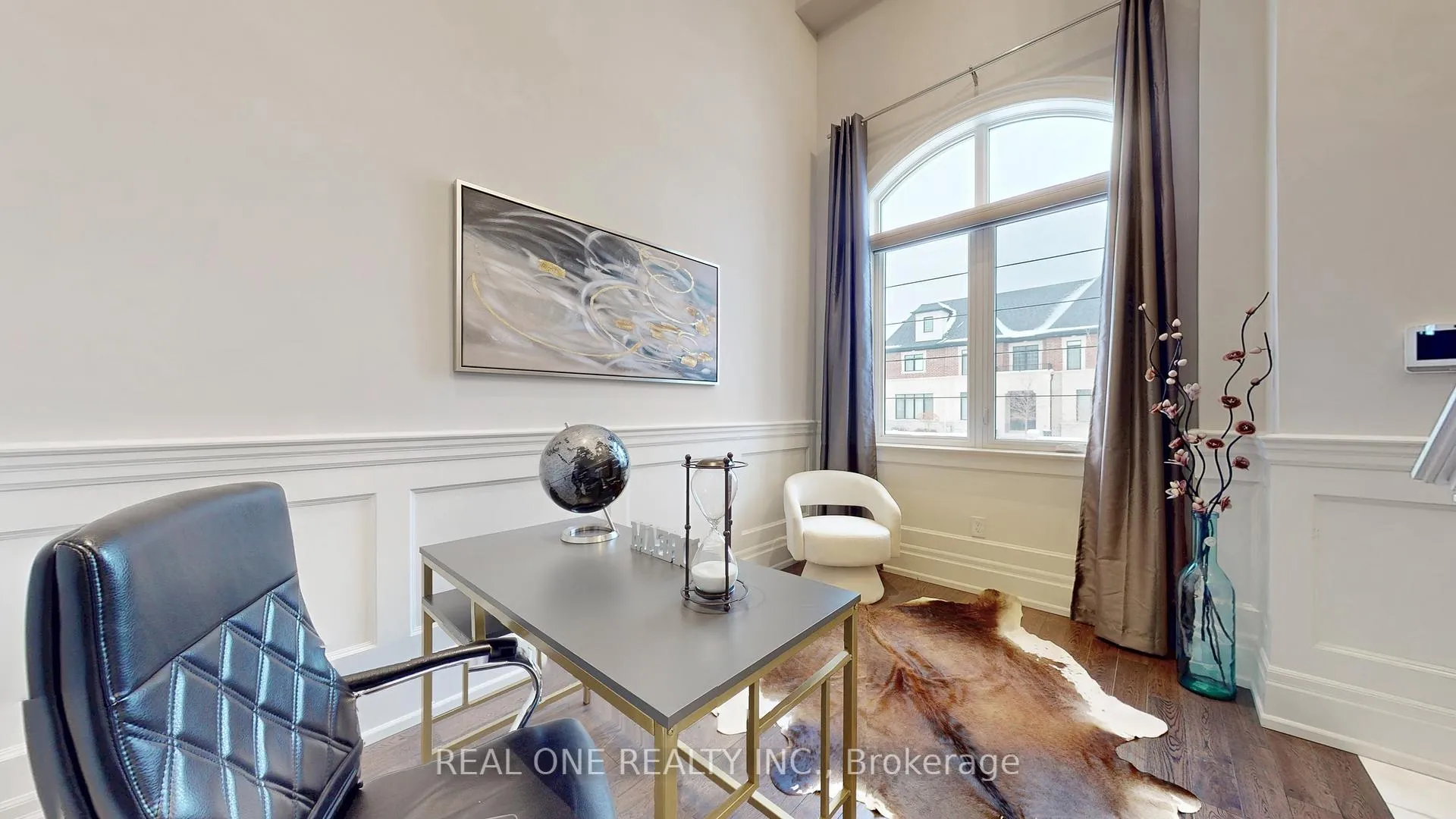 Photo 4 of 91 Fitzgerald Avenue, Markham, Unionville — HOMEH