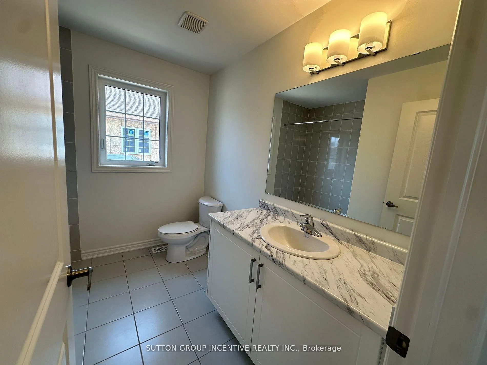 Photo 14 of 231 Prescott Drive, Clearview, Stayner — HOMEH