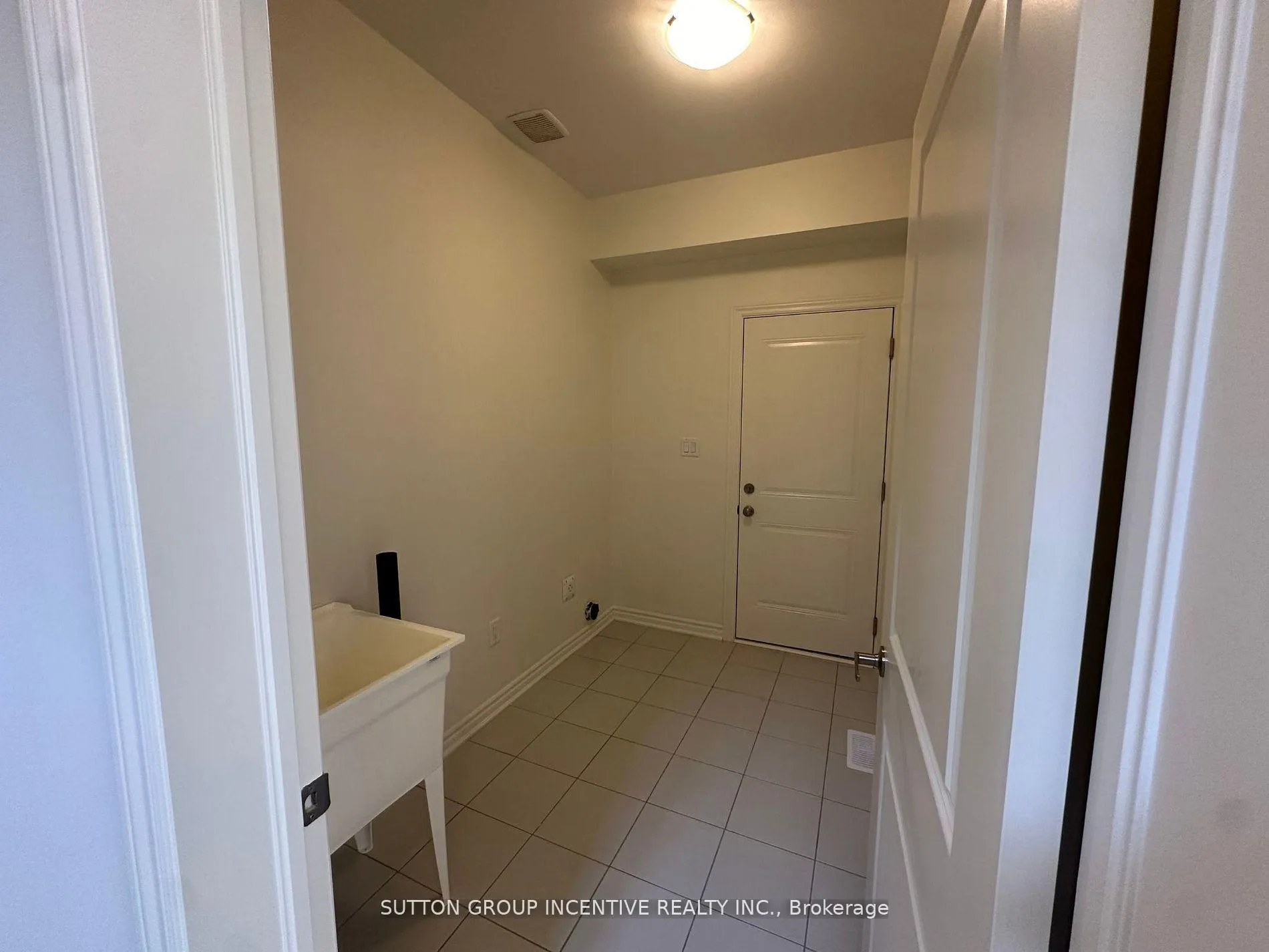 Photo 16 of 231 Prescott Drive, Clearview, Stayner — HOMEH