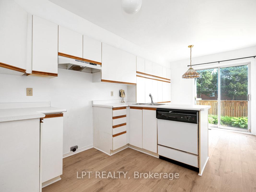 Photo 14 of 83 Langstrom Crescent, Ottawa, Hunt Club Park — HOMEH