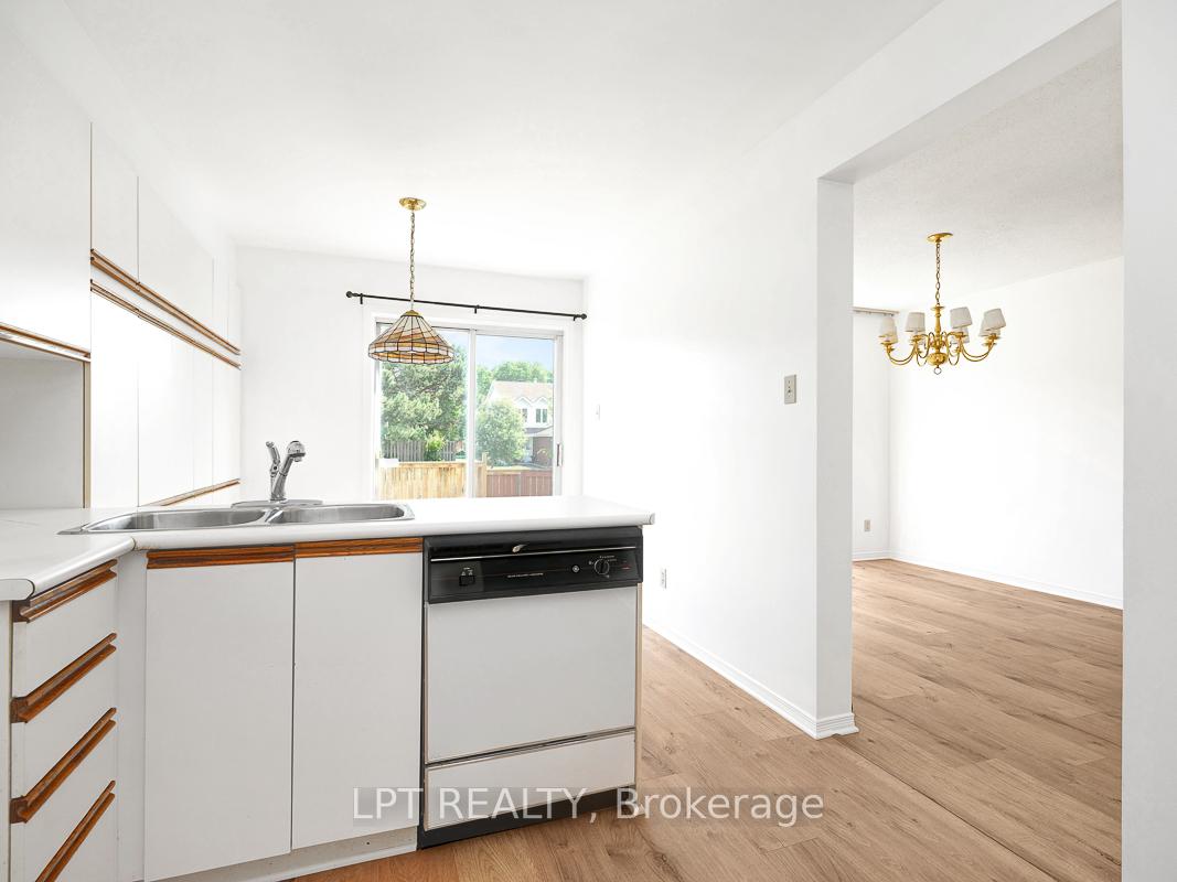 Photo 15 of 83 Langstrom Crescent, Ottawa, Hunt Club Park — HOMEH