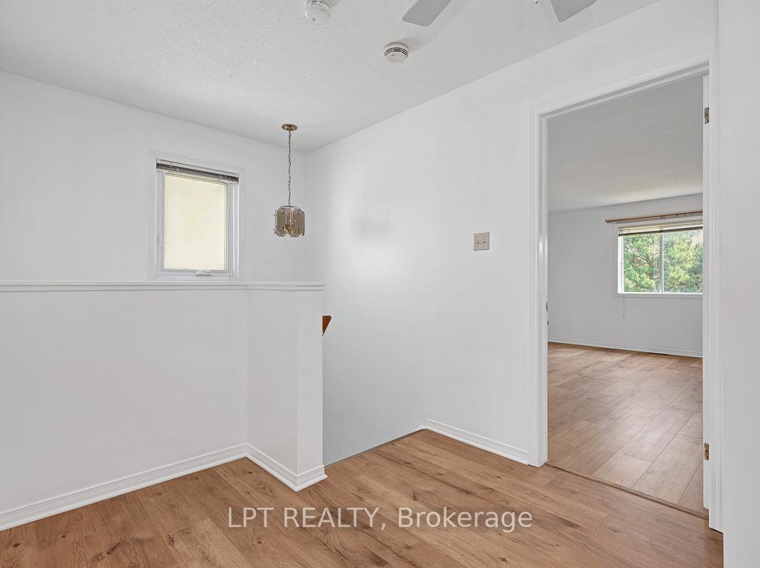 Photo 19 of 83 Langstrom Crescent, Ottawa, Hunt Club Park — HOMEH