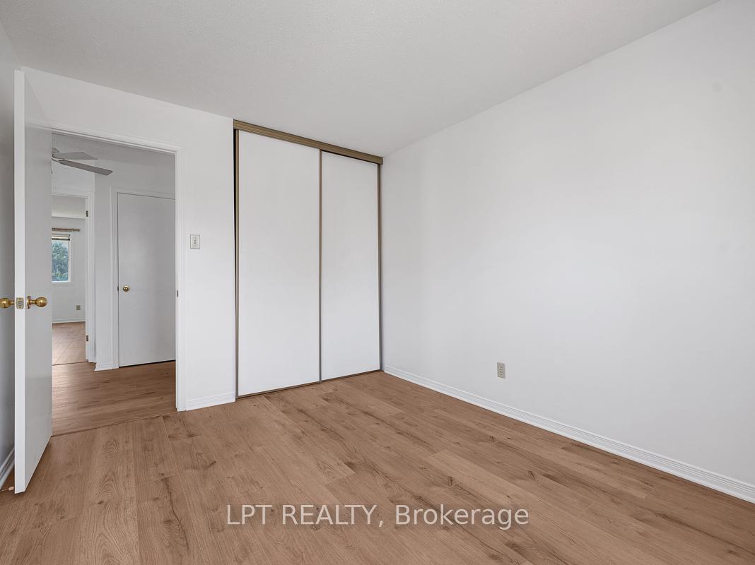 Photo 26 of 83 Langstrom Crescent, Ottawa, Hunt Club Park — HOMEH
