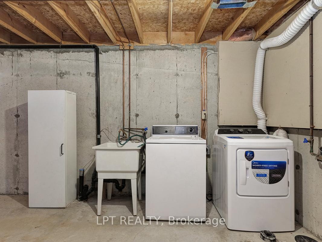 Photo 31 of 83 Langstrom Crescent, Ottawa, Hunt Club Park — HOMEH