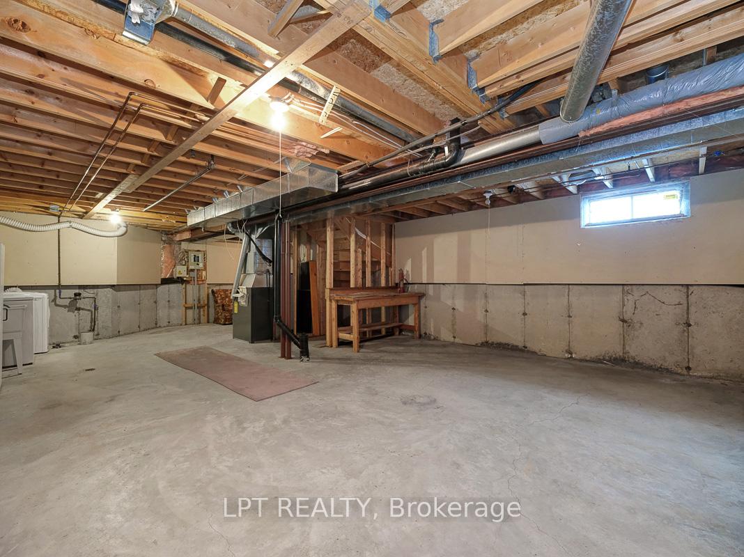 Photo 33 of 83 Langstrom Crescent, Ottawa, Hunt Club Park — HOMEH