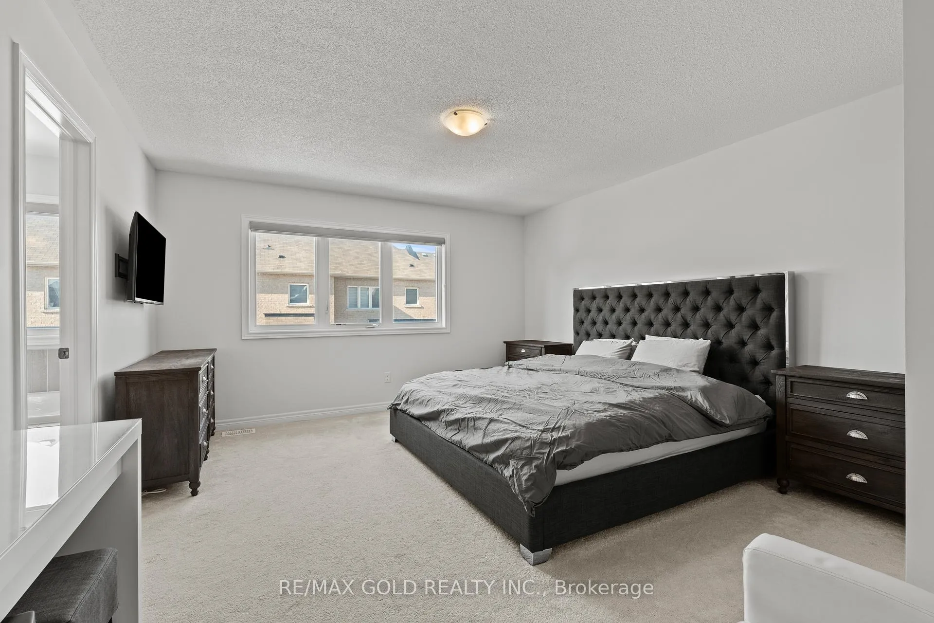 Photo 17 of 59 Folgate Crescent, Brampton, Sandringham-Wellington North — HOMEH