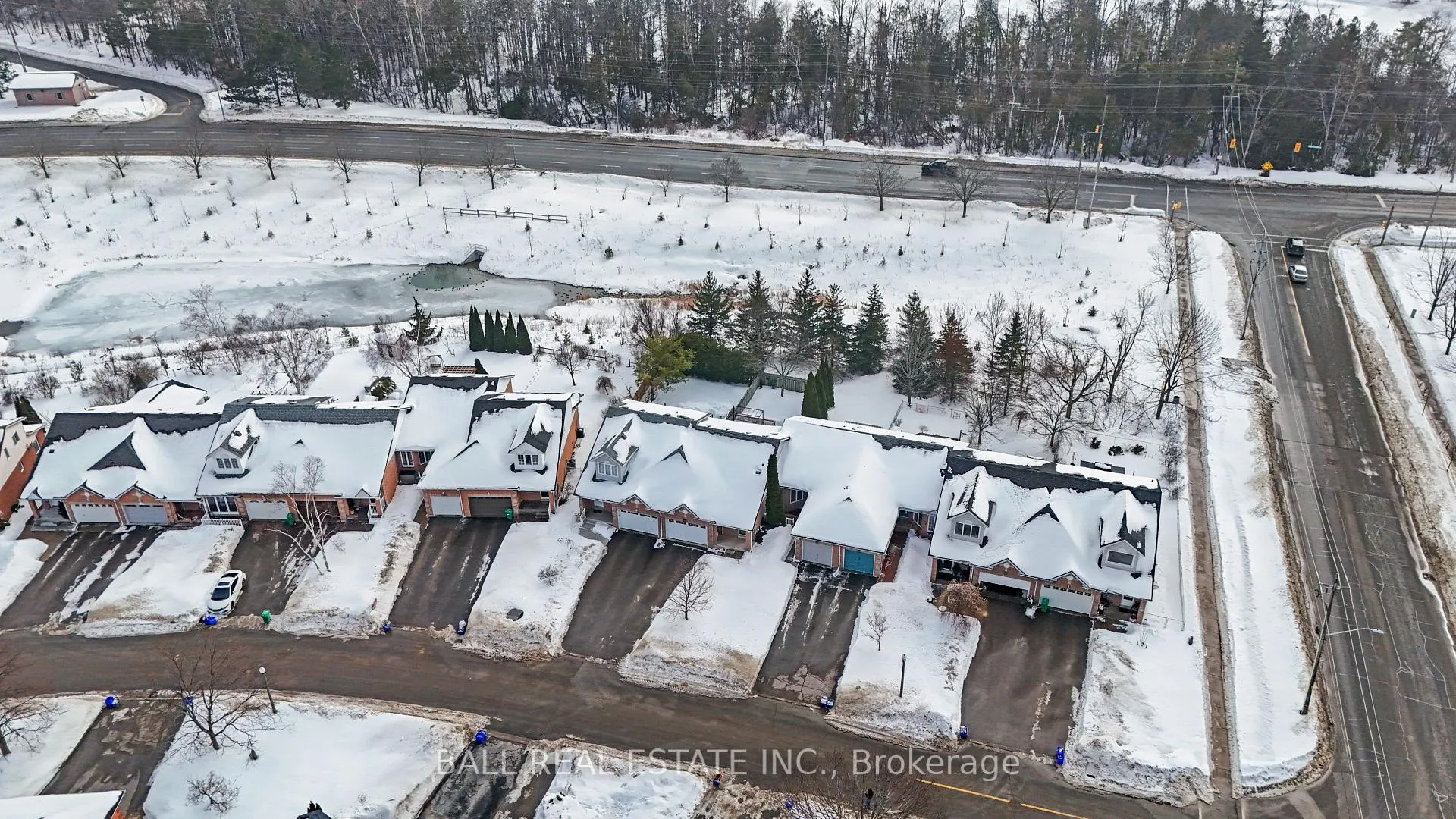 Photo 3 of 1263 Eagle Crescent, Peterborough, Monaghan Ward 2 — HOMEH