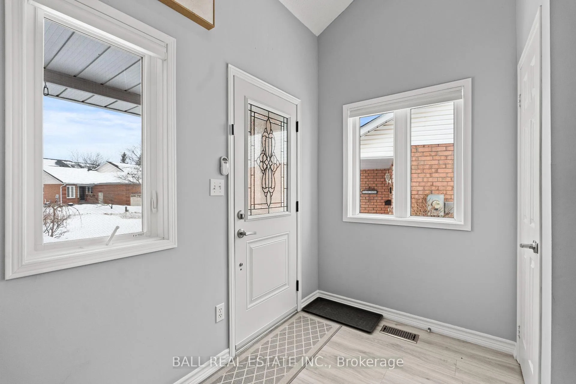 Photo 4 of 1263 Eagle Crescent, Peterborough, Monaghan Ward 2 — HOMEH