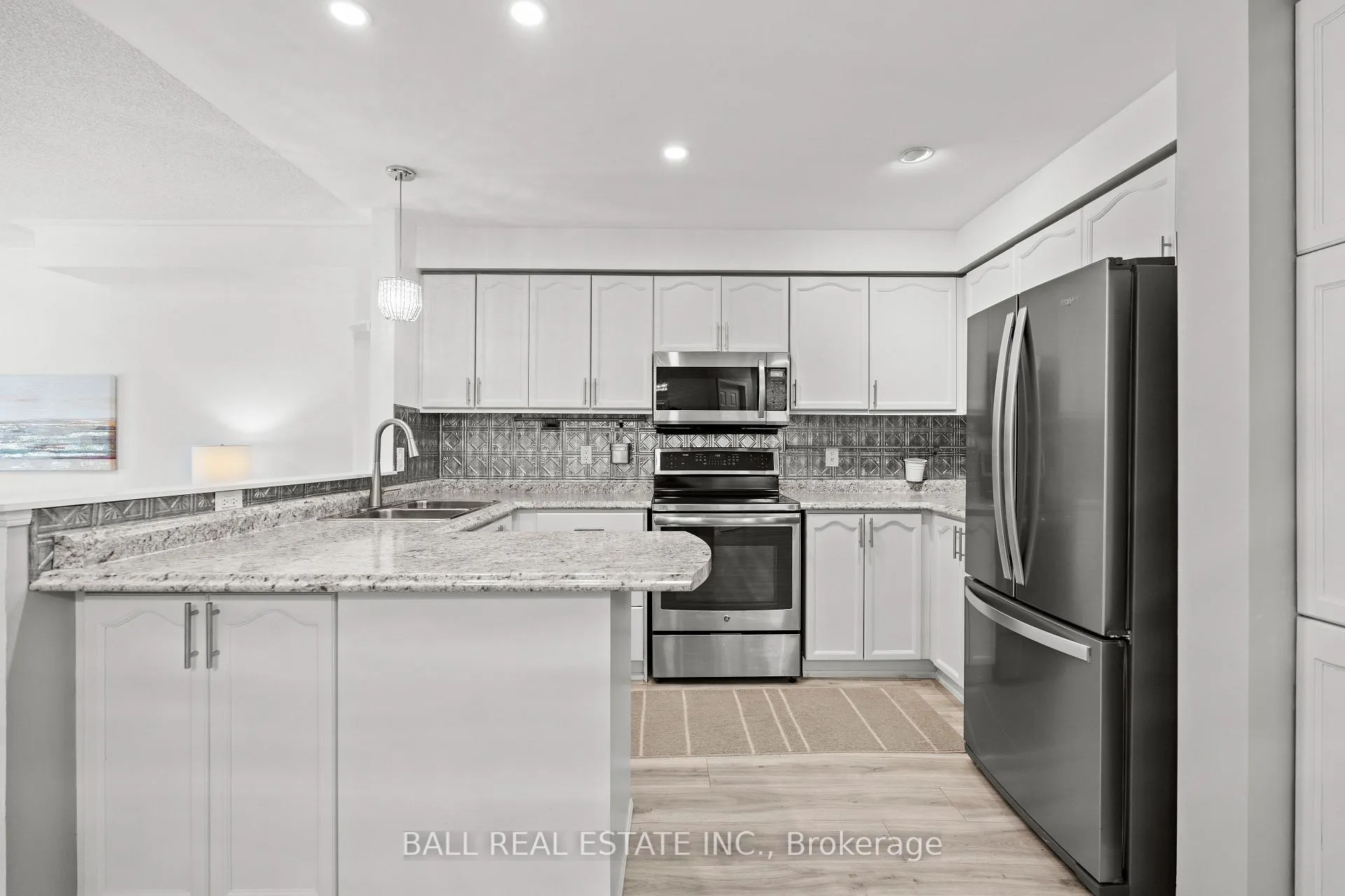 Photo 9 of 1263 Eagle Crescent, Peterborough, Monaghan Ward 2 — HOMEH