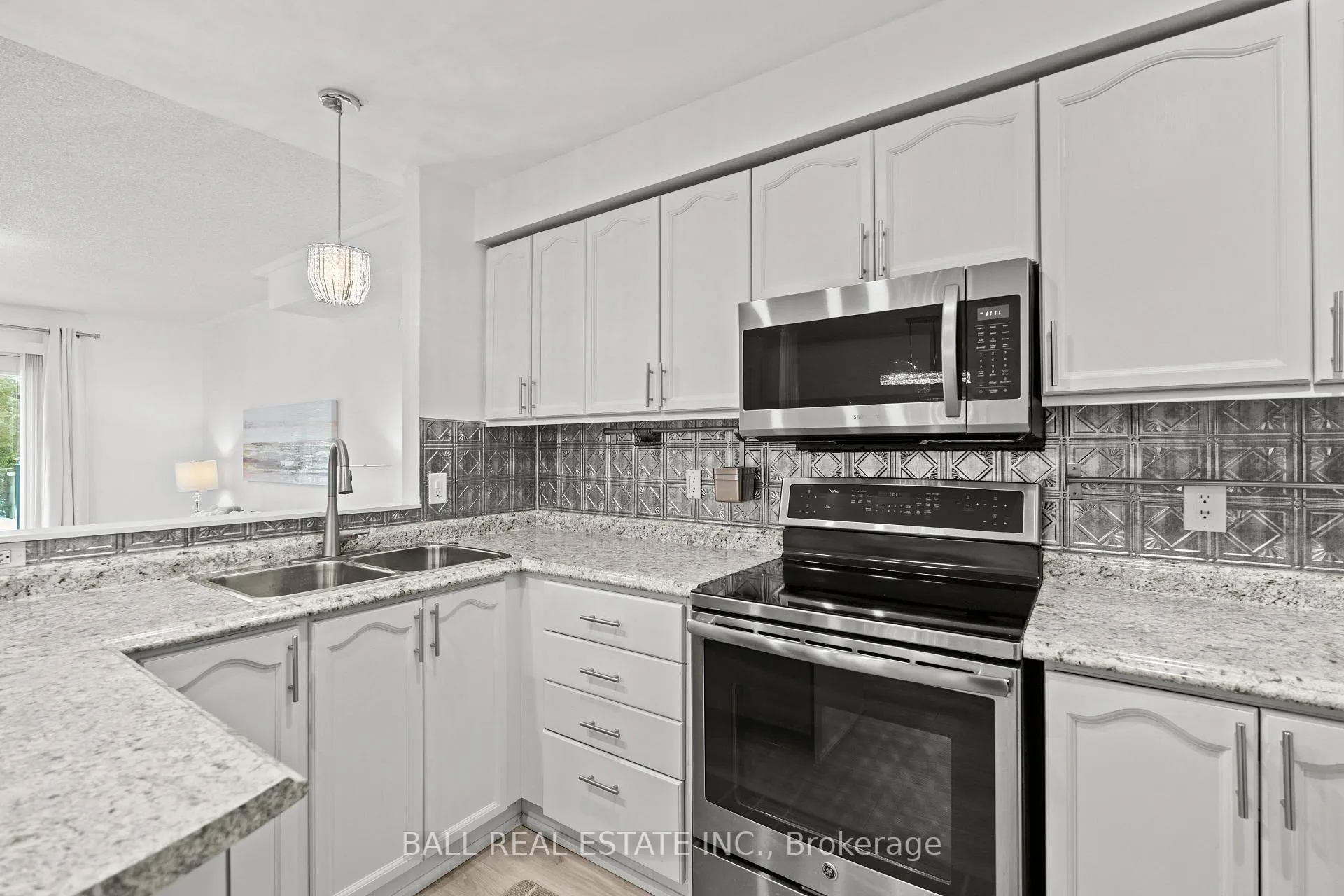 Photo 12 of 1263 Eagle Crescent, Peterborough, Monaghan Ward 2 — HOMEH