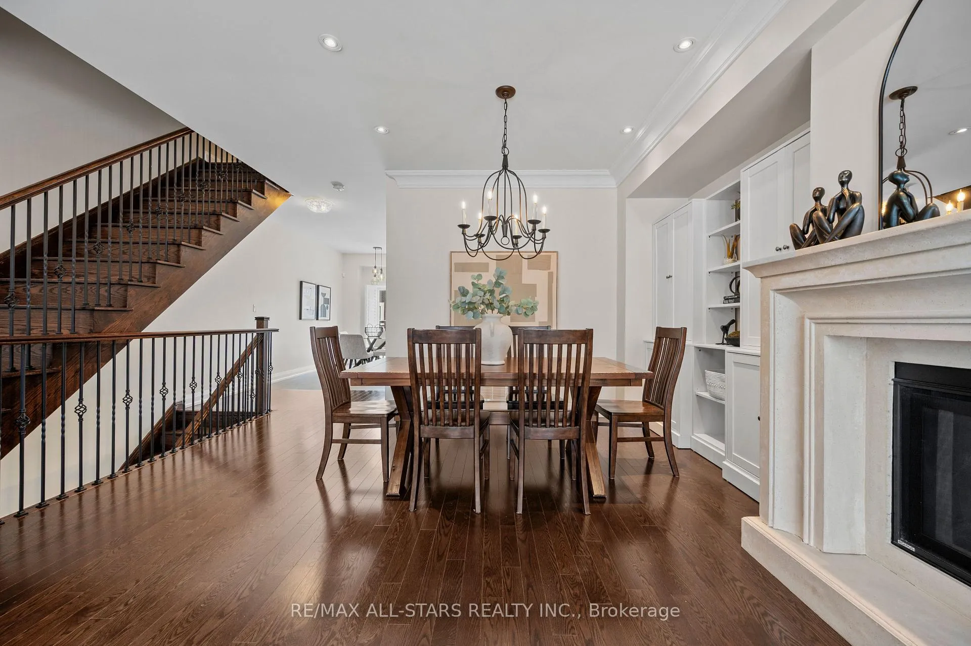 Photo 18 of 85 Village Parkway, Markham, Unionville — HOMEH