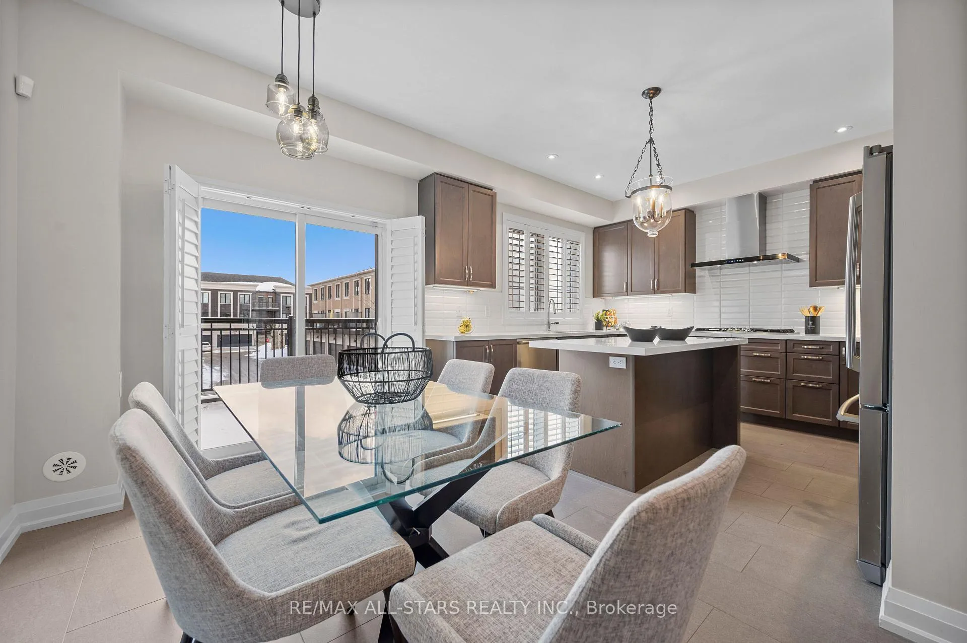 Photo 19 of 85 Village Parkway, Markham, Unionville — HOMEH