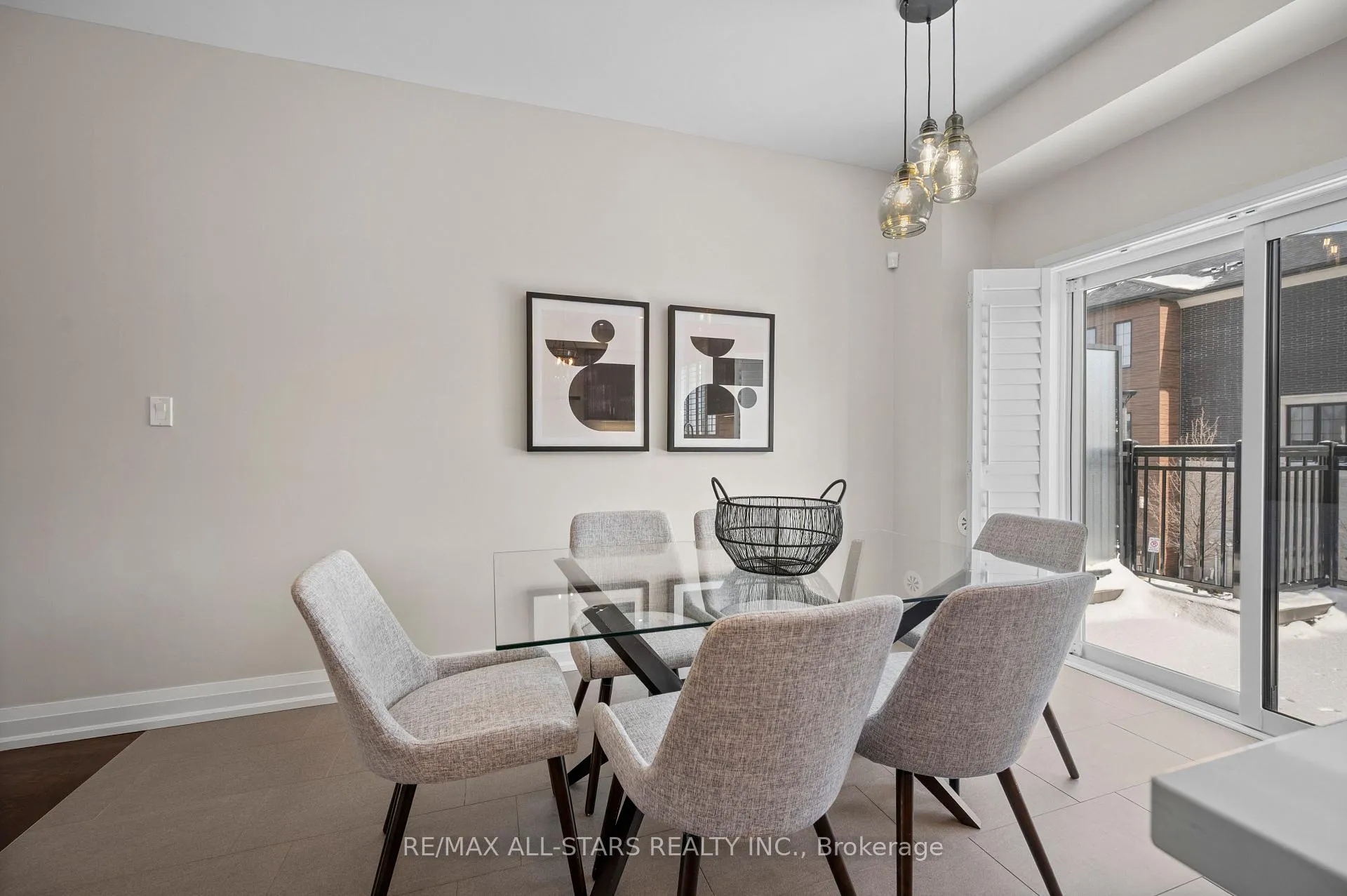 Photo 25 of 85 Village Parkway, Markham, Unionville — HOMEH
