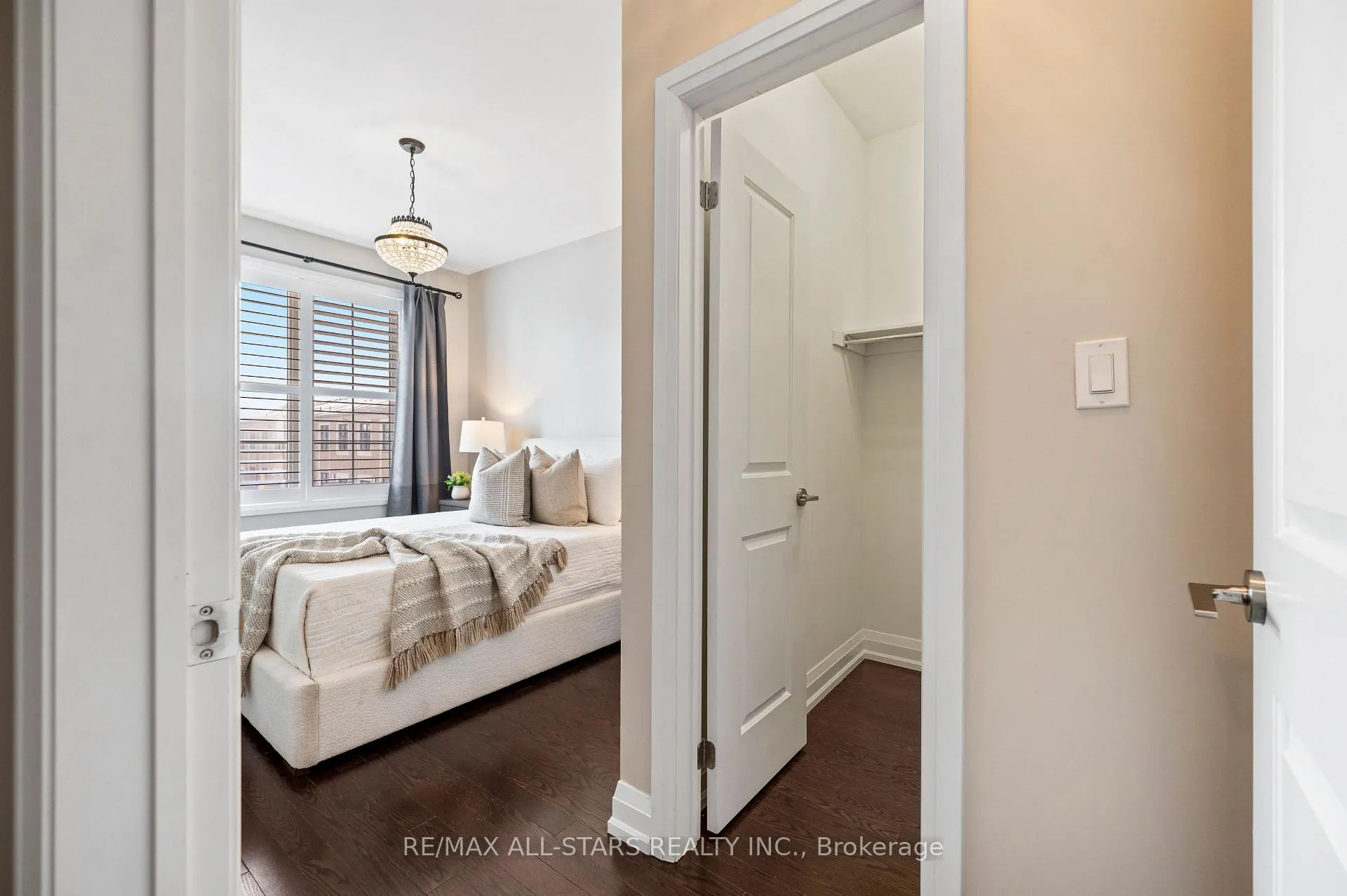 Photo 34 of 85 Village Parkway, Markham, Unionville — HOMEH