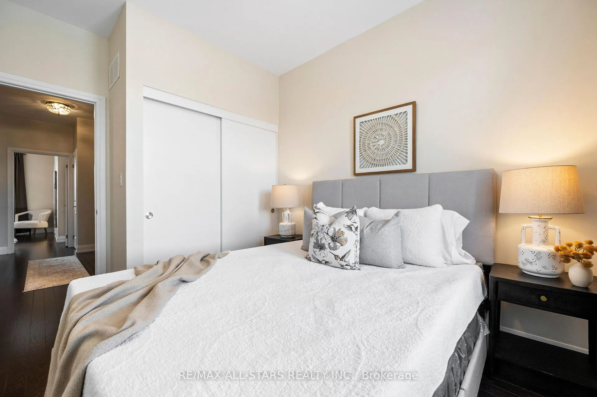 Photo 37 of 85 Village Parkway, Markham, Unionville — HOMEH