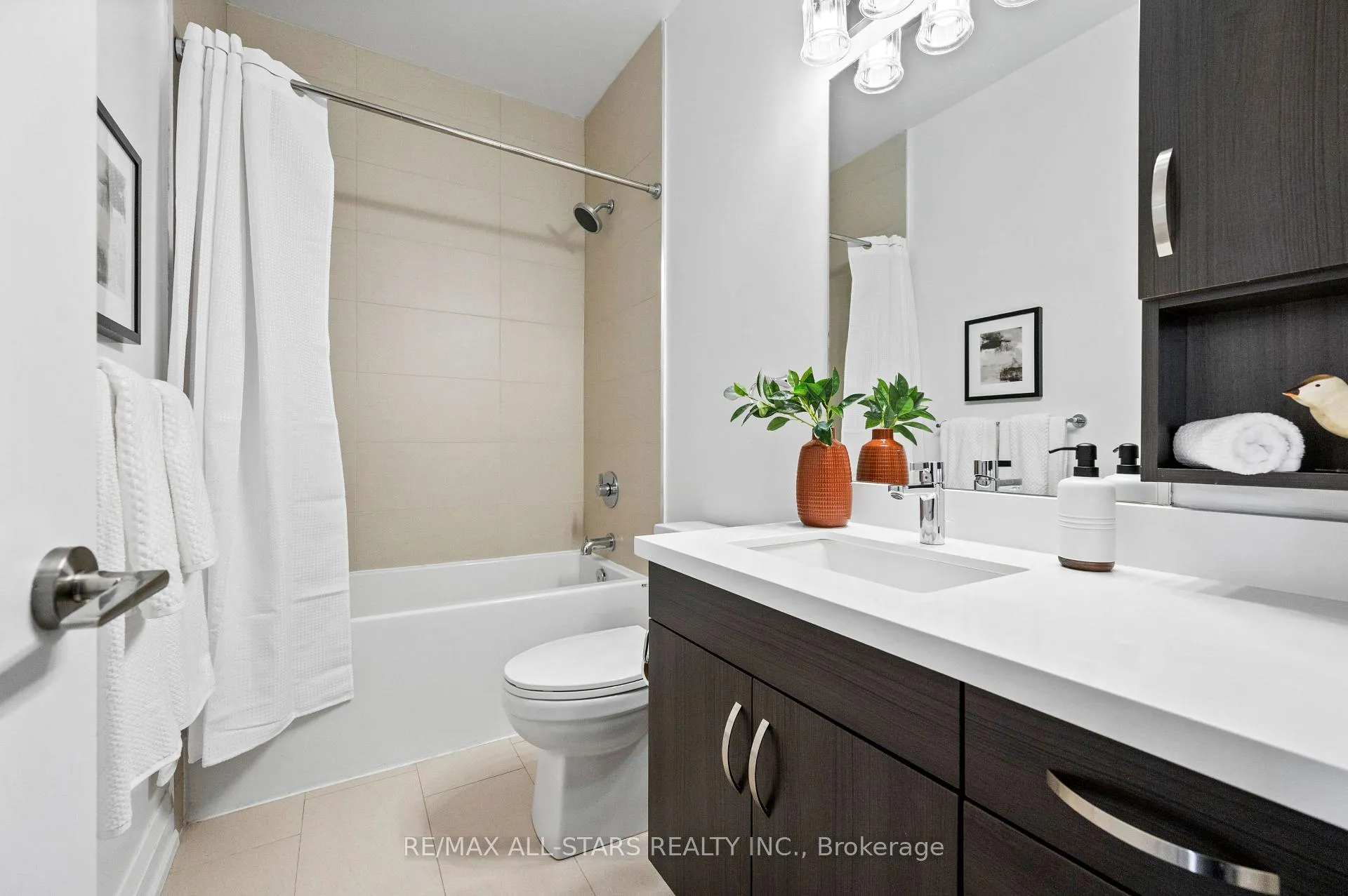 Photo 38 of 85 Village Parkway, Markham, Unionville — HOMEH